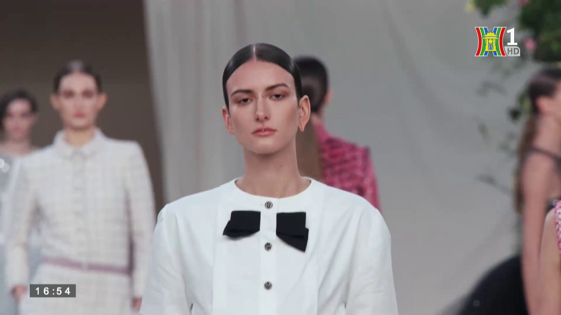 Đẹp và phong cách: Bộ sưu tập Haute Couture Xuân Hè  2021 - Chanel