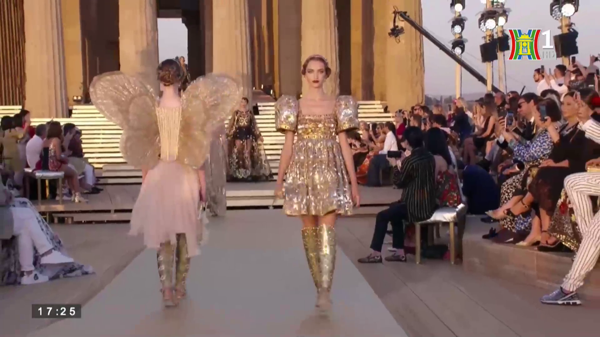 Đẹp và phong cách: Show diễn Dolce & Gabbana Alta Moda